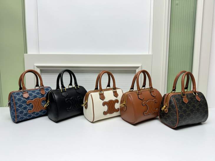 Picture of Celine Handbags _SKUfw225667202fw